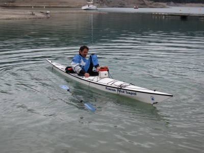 Remontée à bord du kayak avec la combi et sans avoir pied (ça le fait bien)