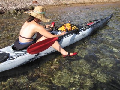 FiveFingers en kayak de mer