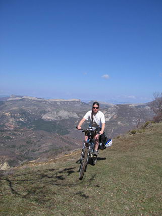 VTT sur sentier en cretes