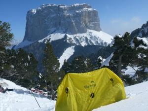 abri-bivouac-de-secours-ortik-tupek