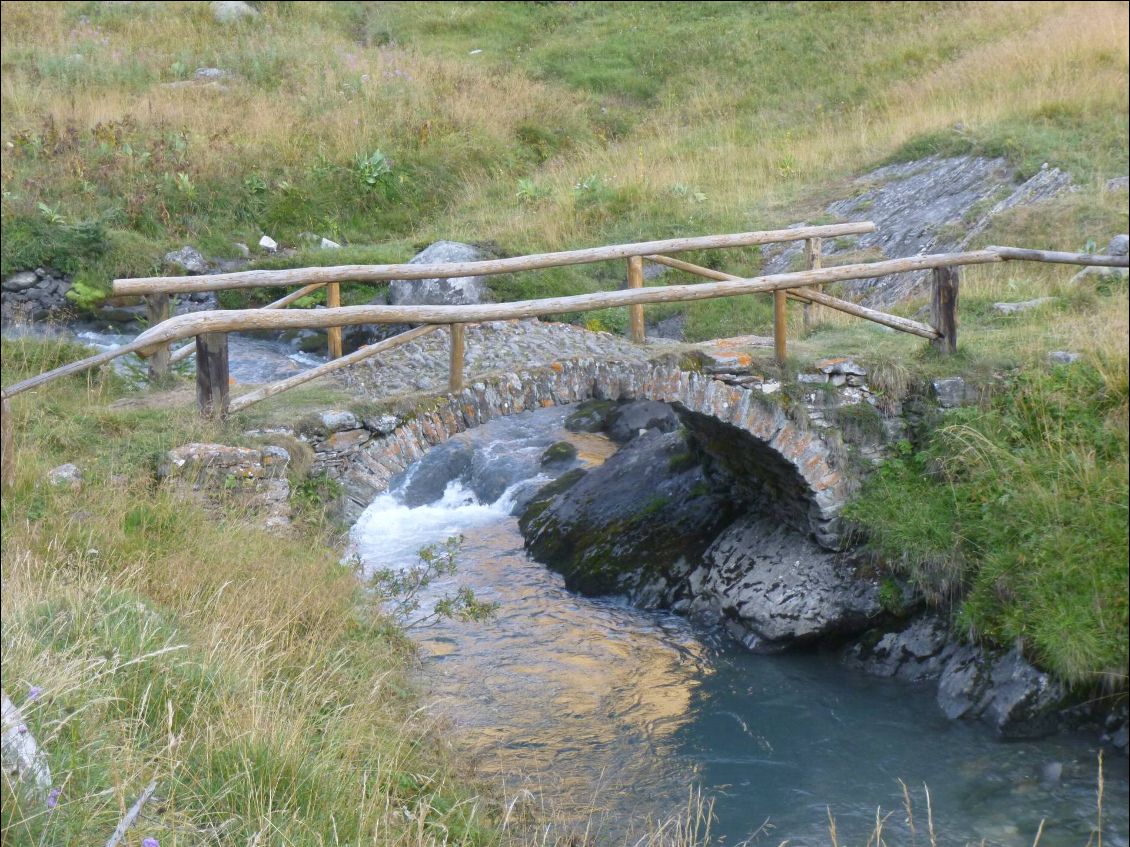 Le joli petit pont du départ