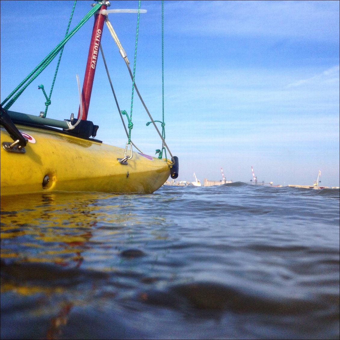 Mon kayak de rivière a le pied marin!