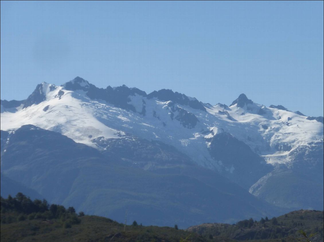 Toujours de beaux sommets au dessus de nos têtes.