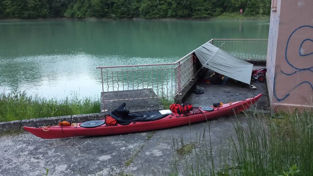 Barrage de Génissiat. Bivouac