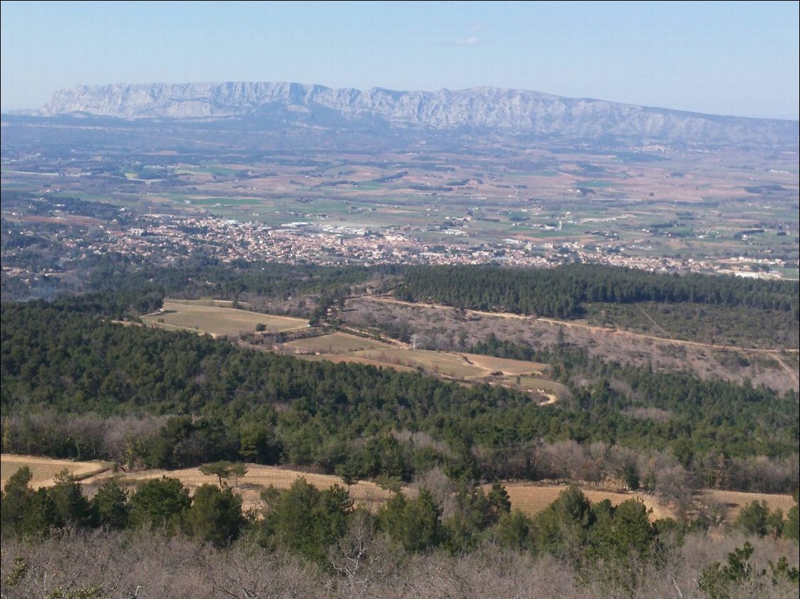 Vue sur la Sainte victoire, depuis Ermitage saint Jean