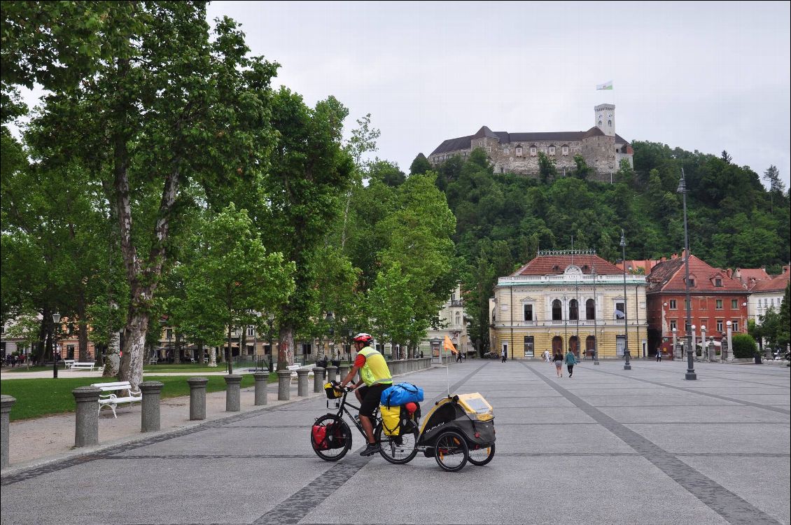 Ljubjana 200 000 hab