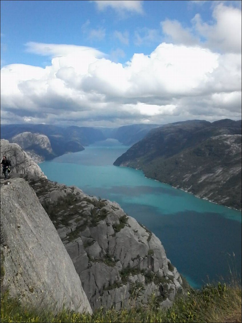 Le même Lysefjorden. Il s'enfonce jusqu'à Lysebotn