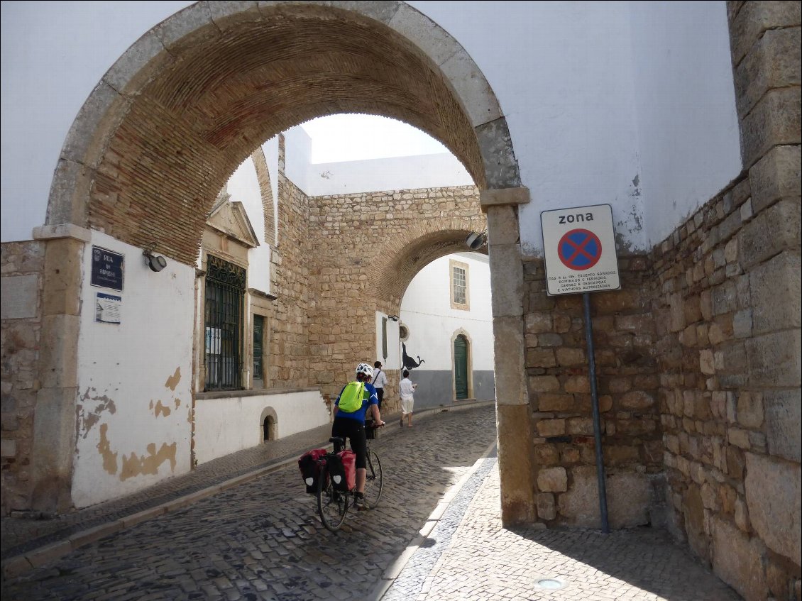 Derrière les remparts de Faro