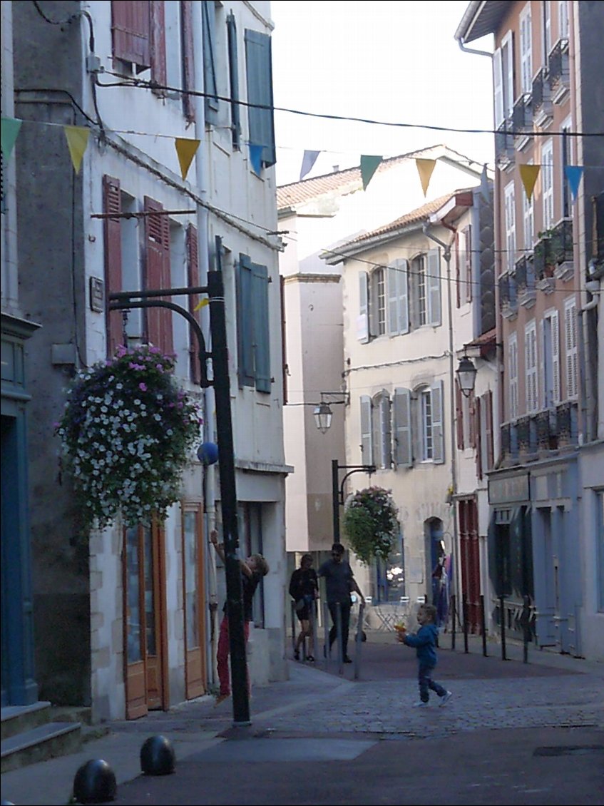 Rue St Catherine, St Esprit, Bayonne