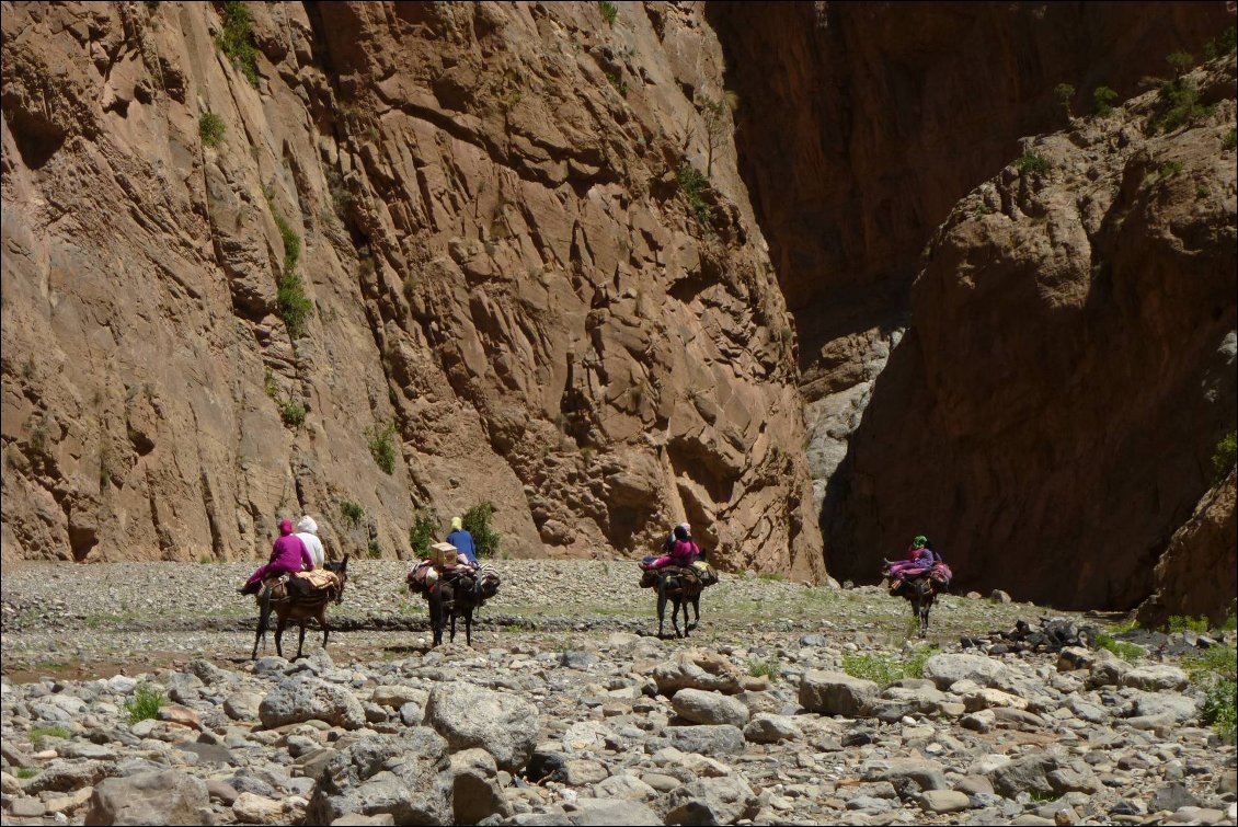 Entrée des gorges d'Achabou