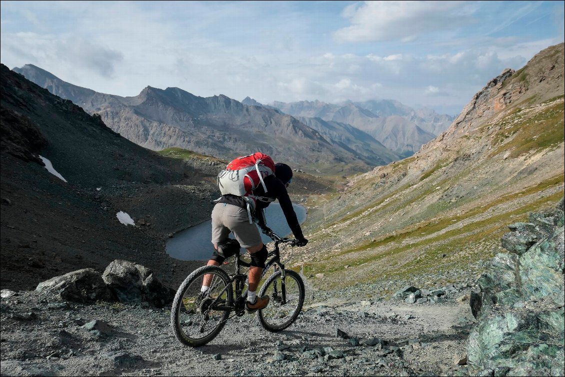 On savoure un début de descente dantesque.