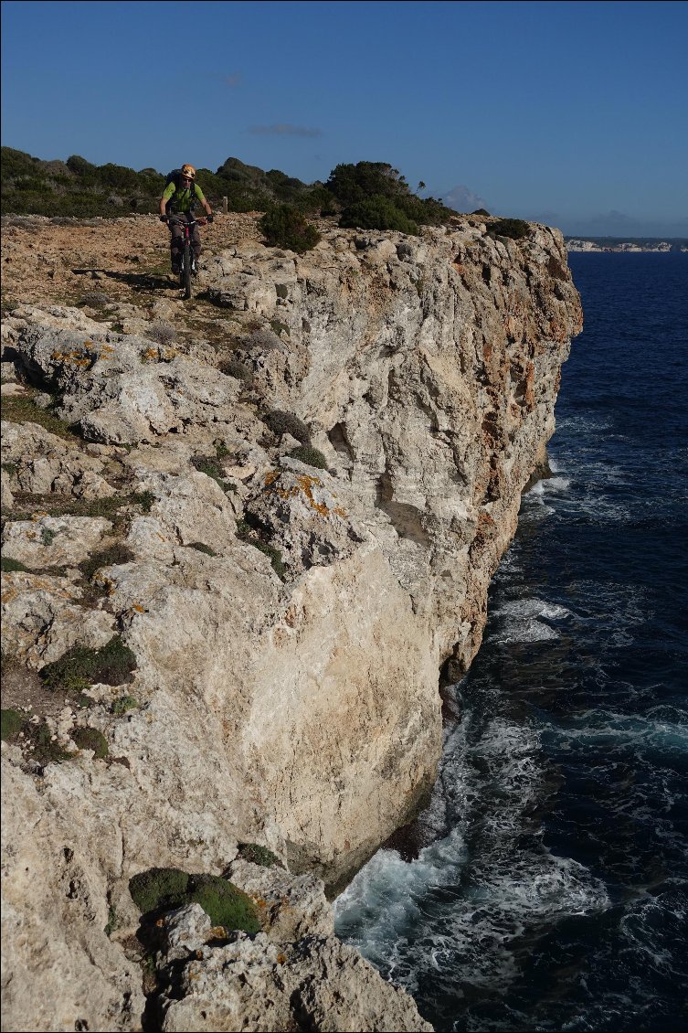 falaises de la côte sud