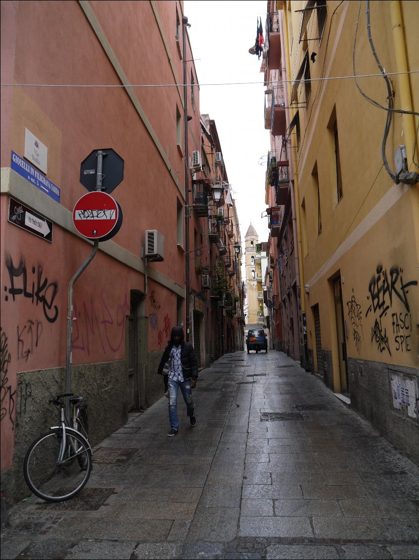 via Sicilia à Cagliari, un signe !