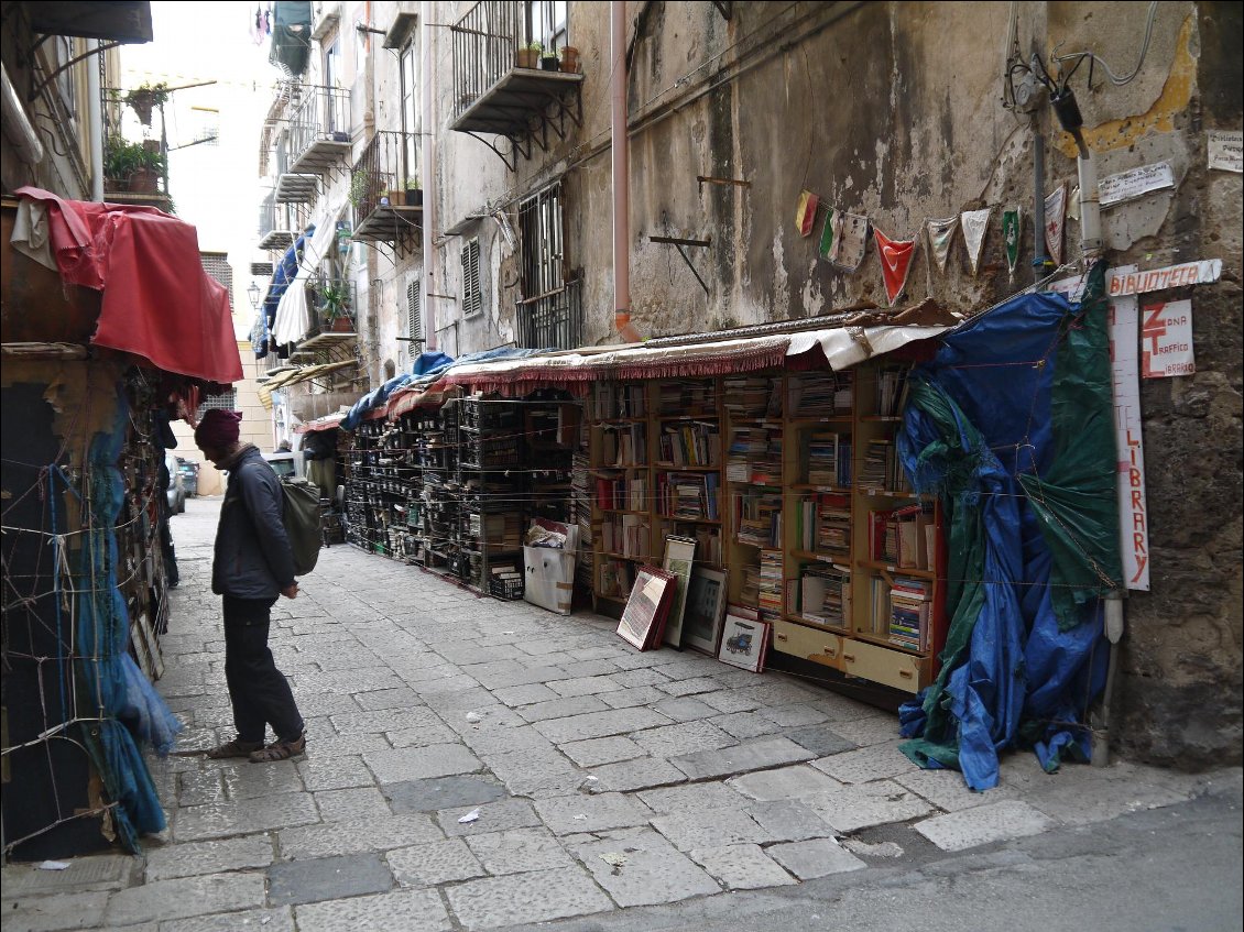 la rue de la bibliothèque