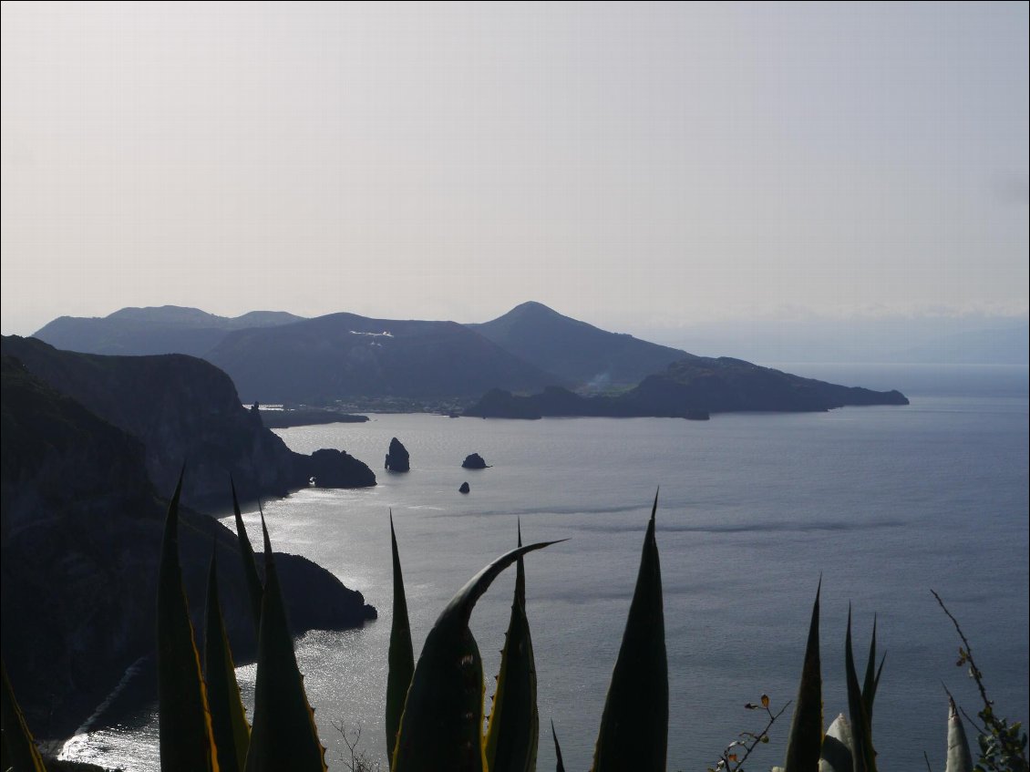 Vulcano, vu de Lipari