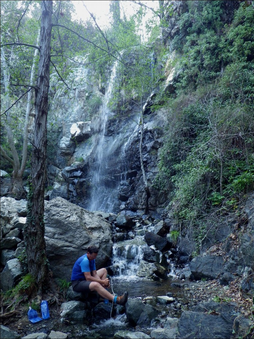 Ravitaillement en eau à la chute Kaledonia