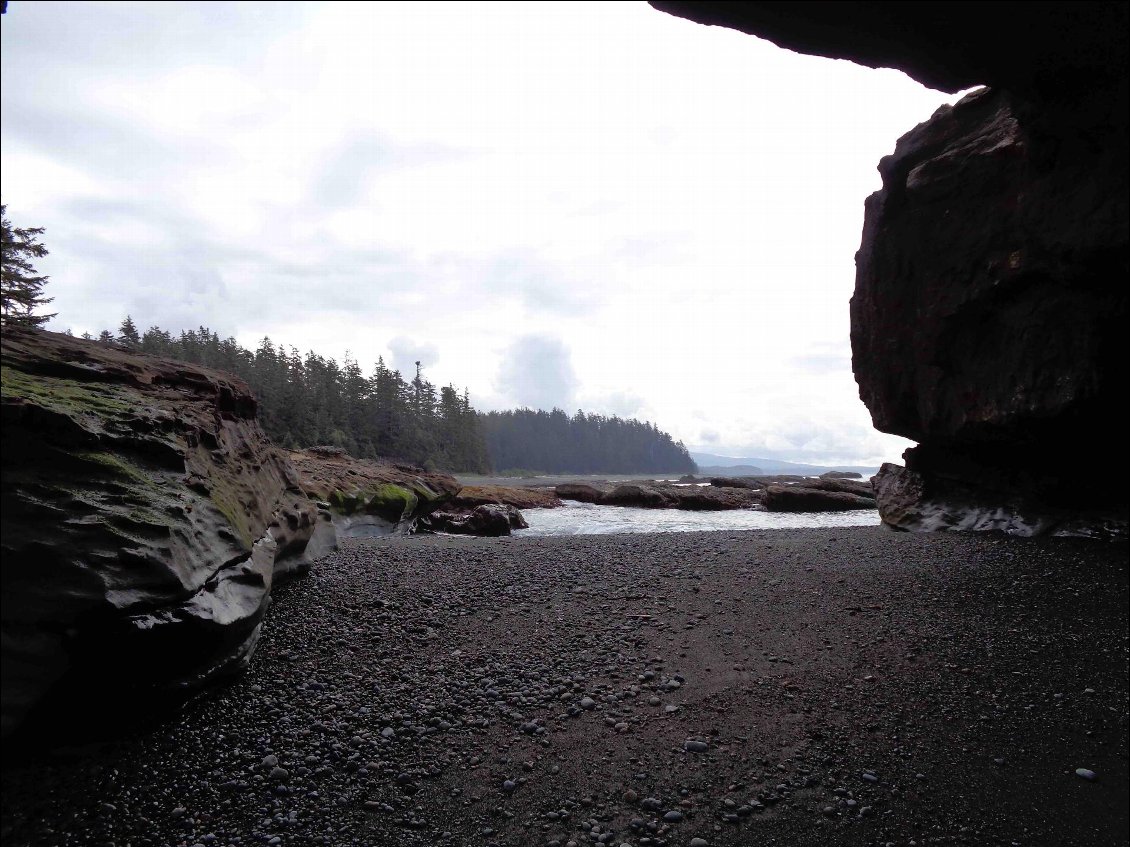 Le passage vers une autre plage.