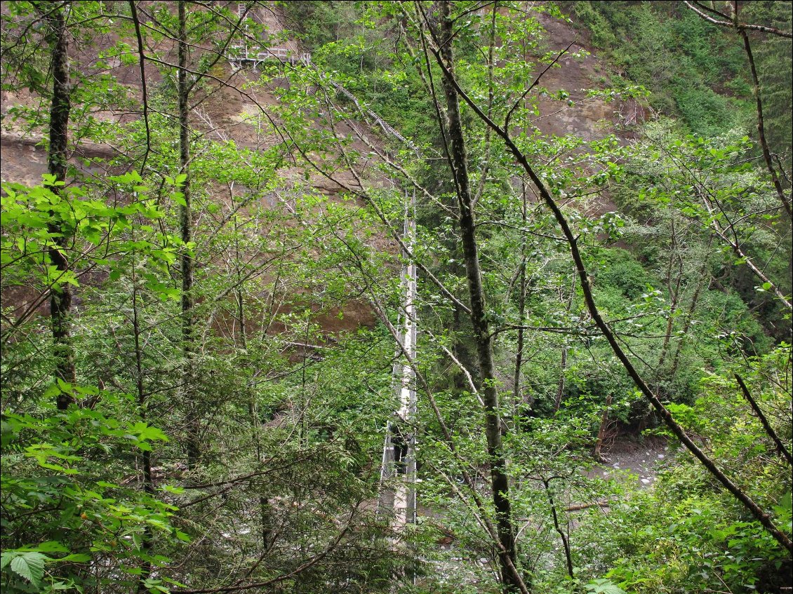 Une jolie passerelle.