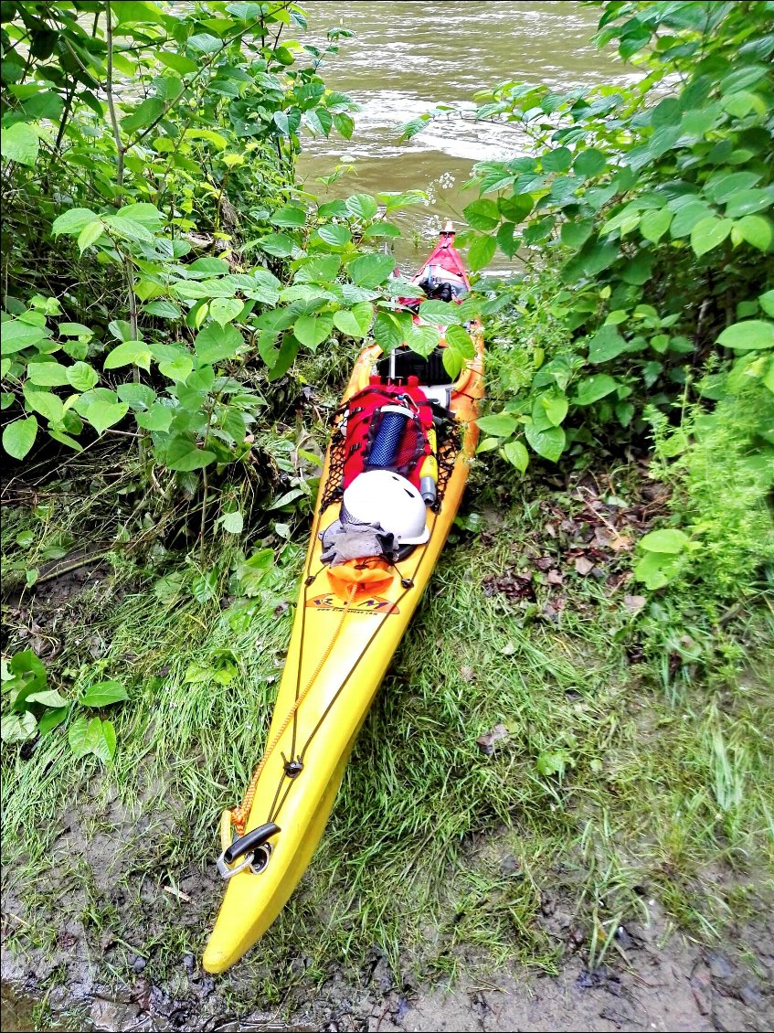 Arrêt avant le pont entre Veauche (Rive droite) et Veauchette (Rive gauche) pour reconnaissance.