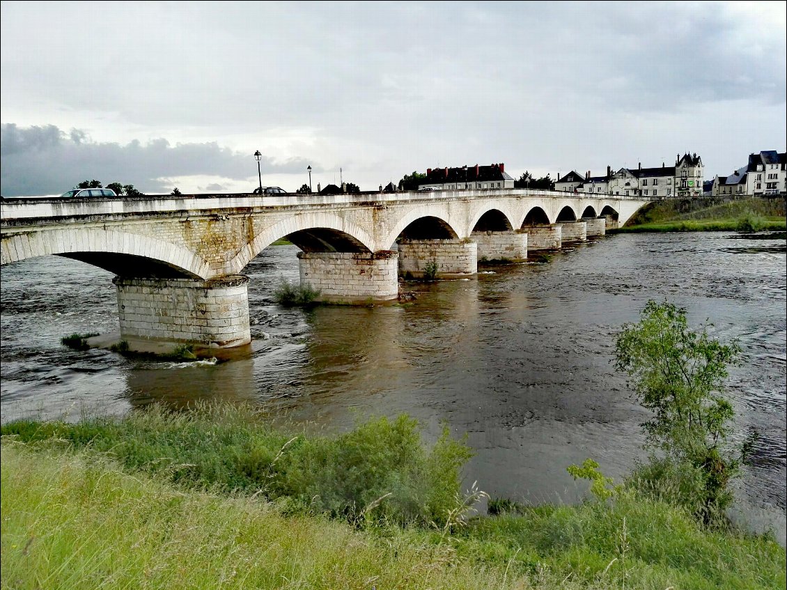 Pont Maréchal Leclerc en rive droite