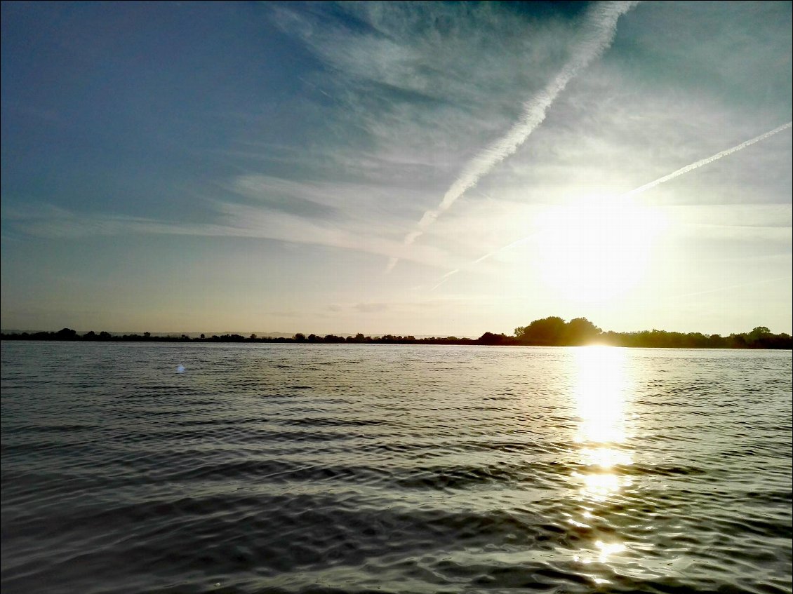 La Loire en amont de la centrale thermique de Cordemais