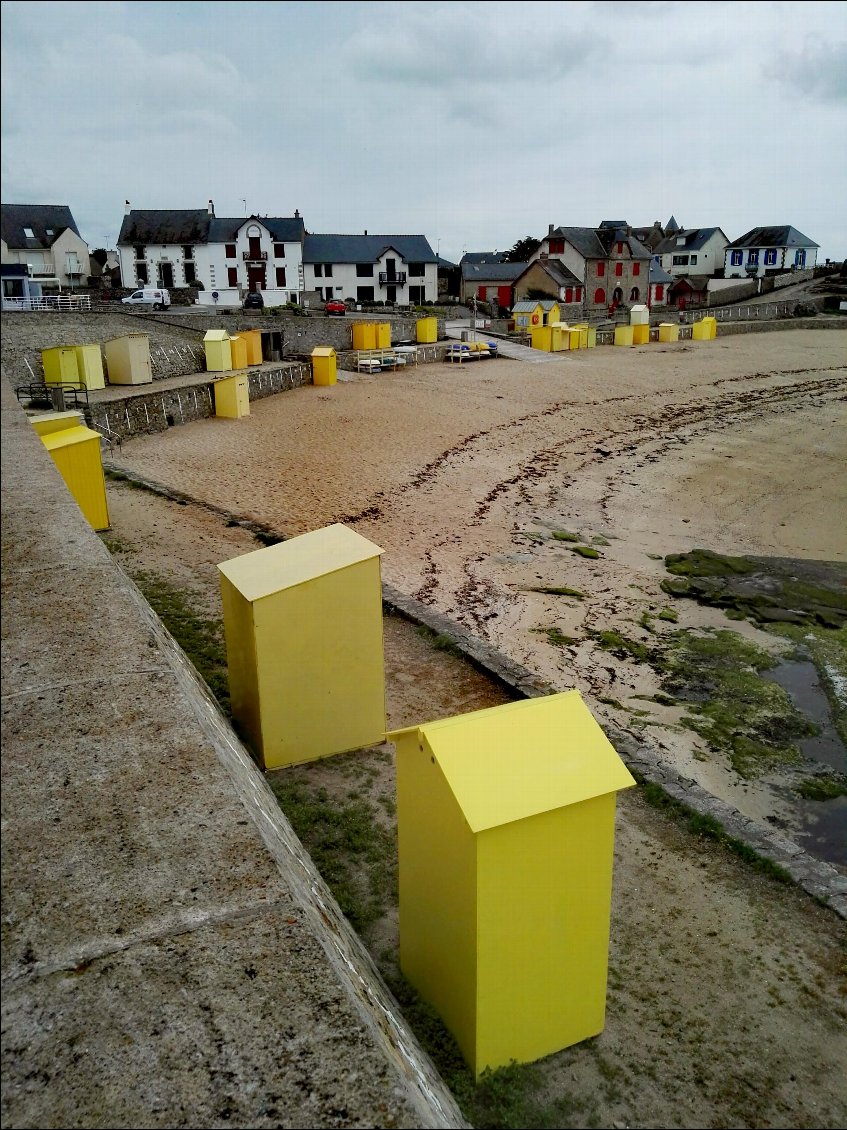 Cabanes de plage à Batz-sur-Mer