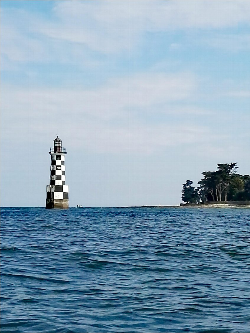 Phare de la Perdrix entre Loctudy et l'Île-Tudy