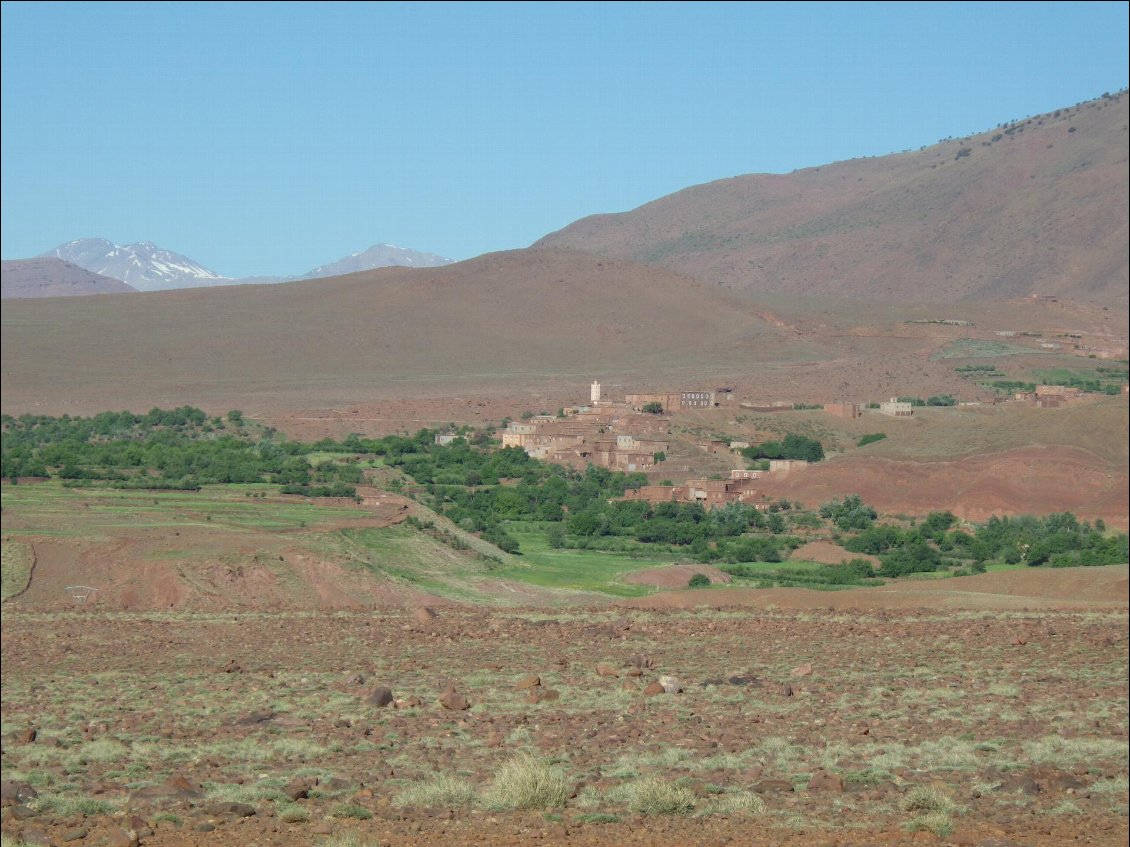 Traversée de la plaine de Telouet en passant par les villages