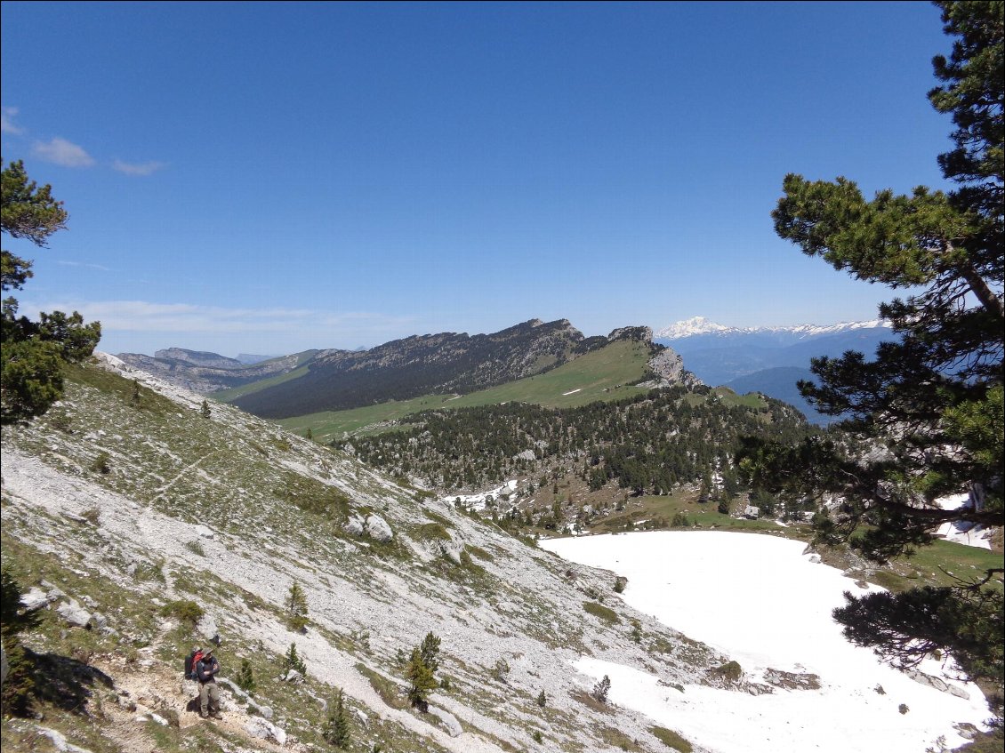 Depuis le col de Bellefond, vue sur le vallon du Marcieu