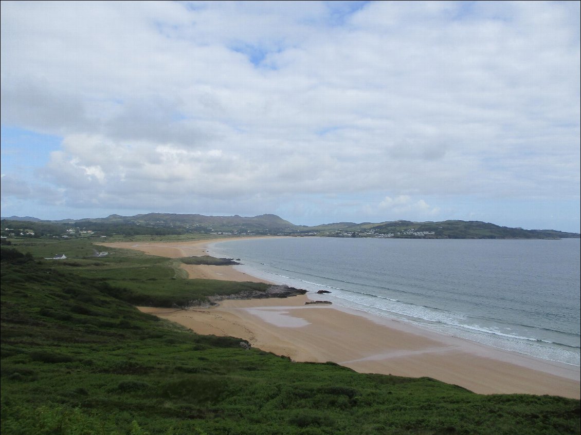 La plage de Ballymastocker. Une des plus belles plages d'Irlande dans les guides touristiques.