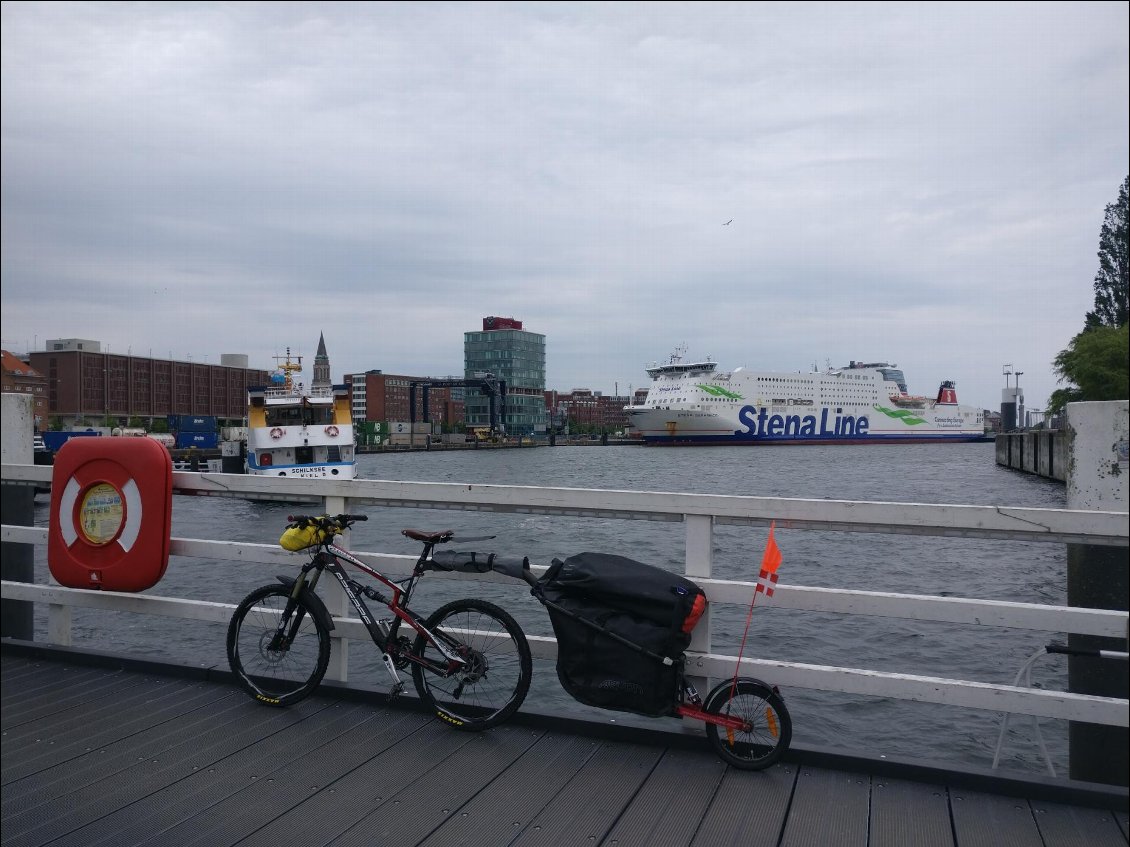 2,5 jours de trains + ferry entre la Savoie et la Suède.