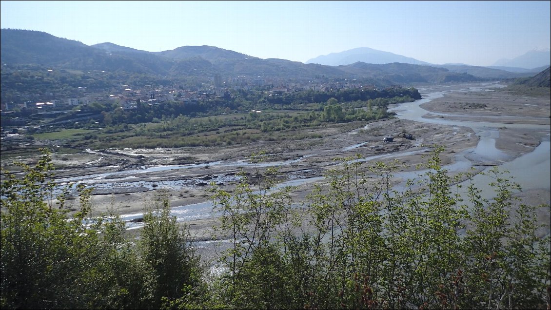 Début de la montée vers les hameaux