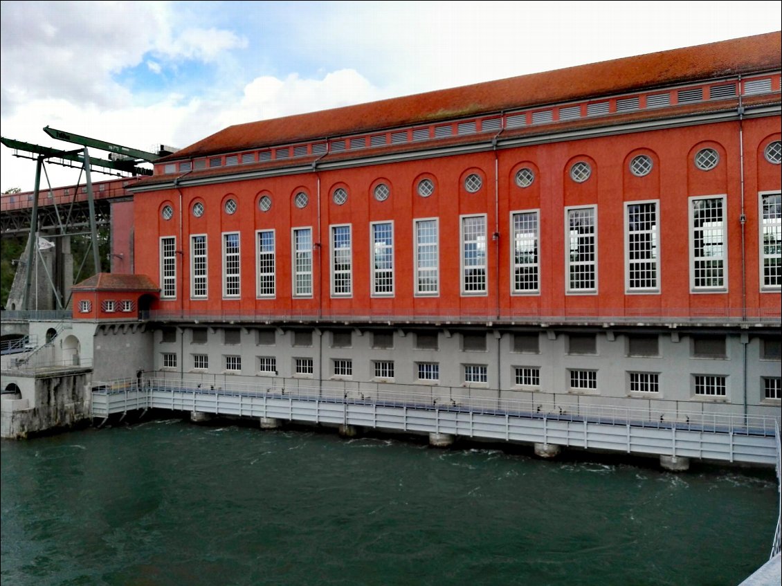 Barrage et centrale électrique d'Eglisau-Glattfelden