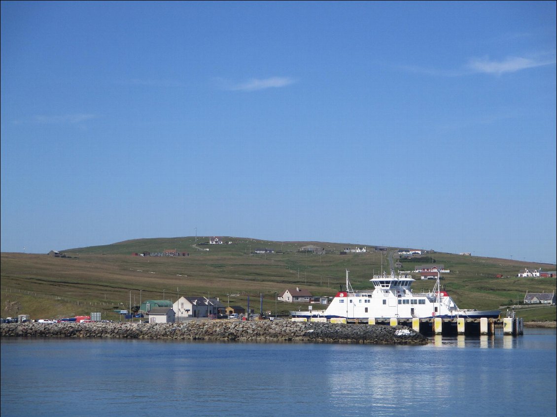 Débarquement à Ulsta sur Yell.