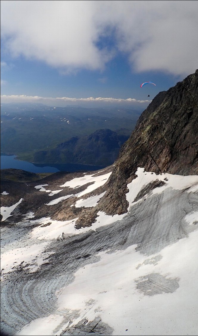 Le glacier, le lac, les montagne, la classe !!! 8) :)