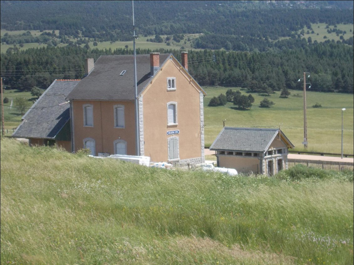 Gare la plus haute de France. Ou d'Europe, ça dépend des sources !