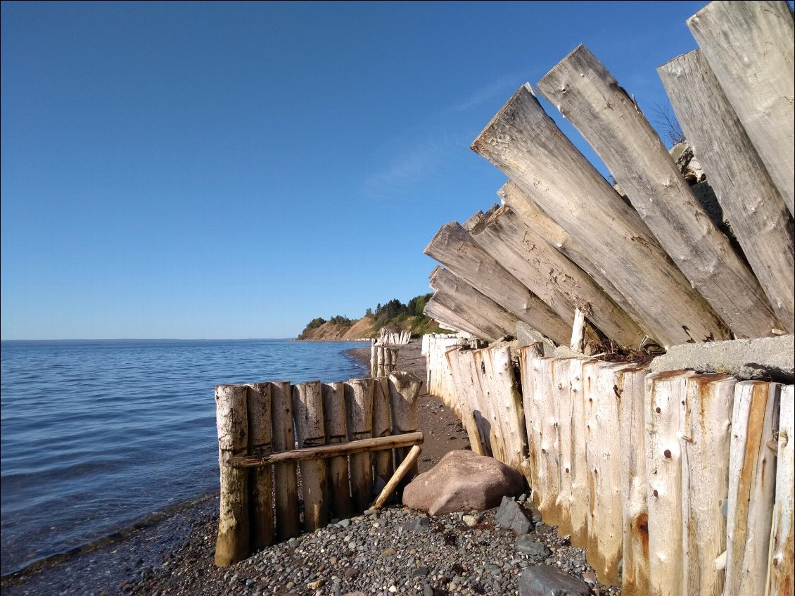 La plage ronger par locean