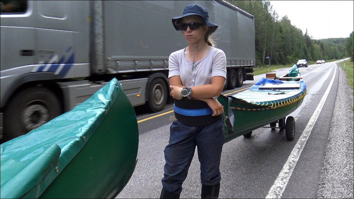 Nous subissons notre choix et c'est vraiment un portage merdique en ce qui concerne les conditions et l'environnement dans lesquels il se déroule.