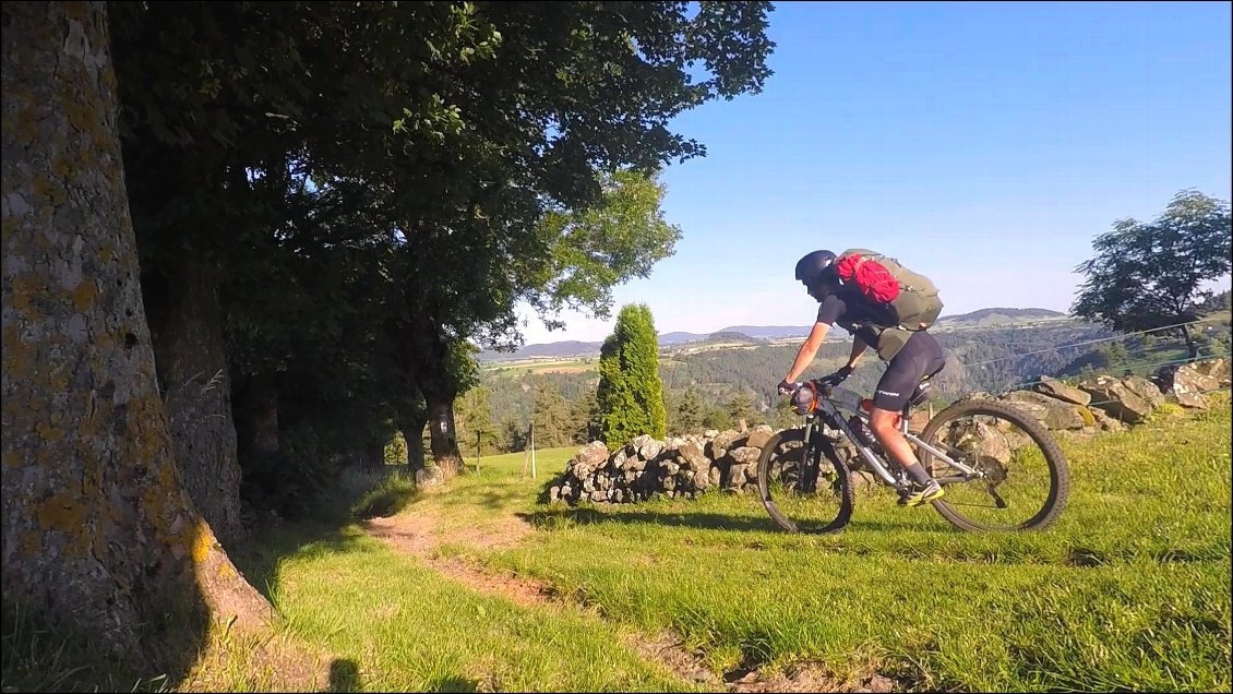 Début de la descente technique en direction de Goudet