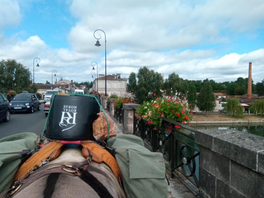 Traversée du pont pour sortir de Cognac