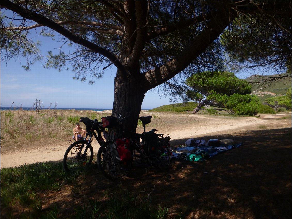 La plage de Lozari où nous bivouaquerons