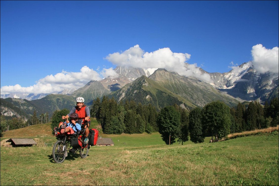 J28 : au dessus de St Nicolas de Véroce (plateau de la Croix)