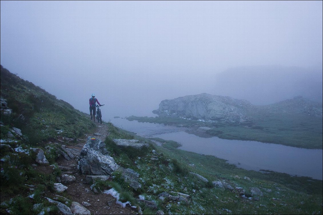 Lac de Longet à l'aube