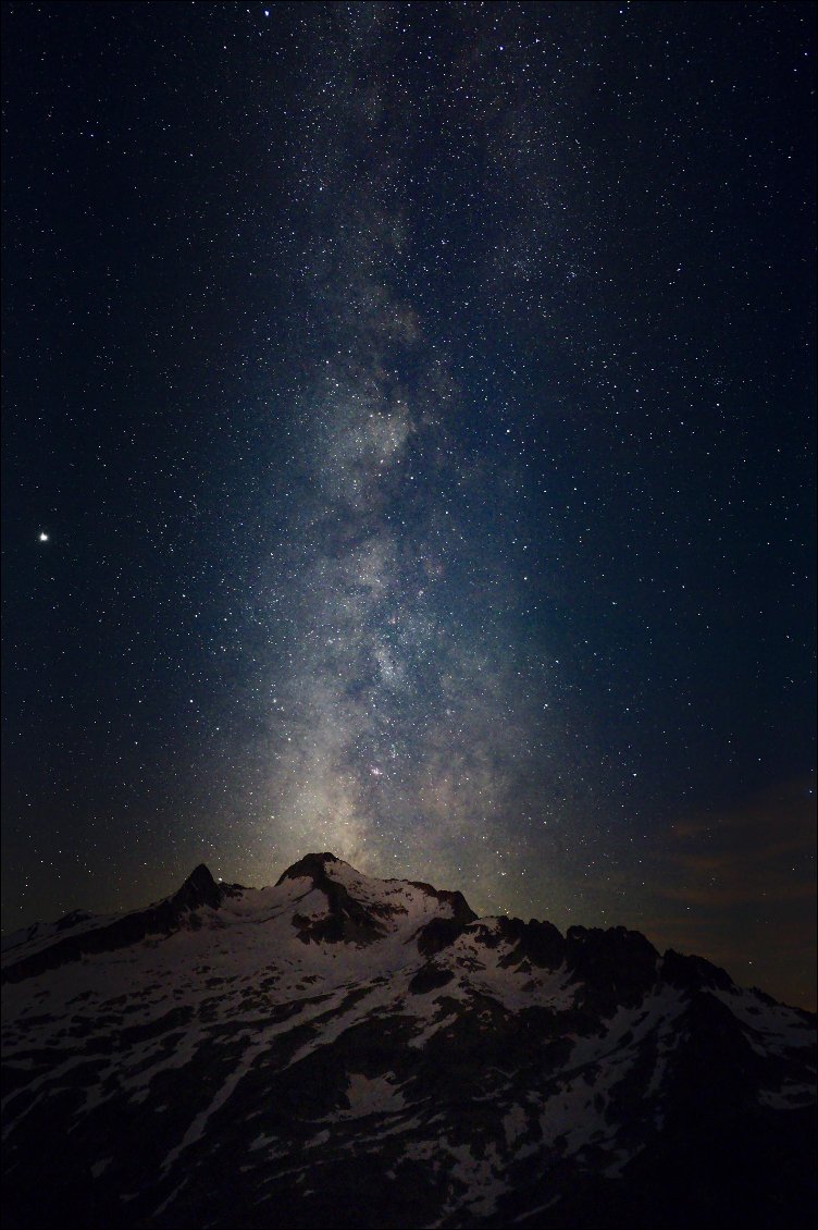 Voie lactée au dessus du massif de Néouvielle