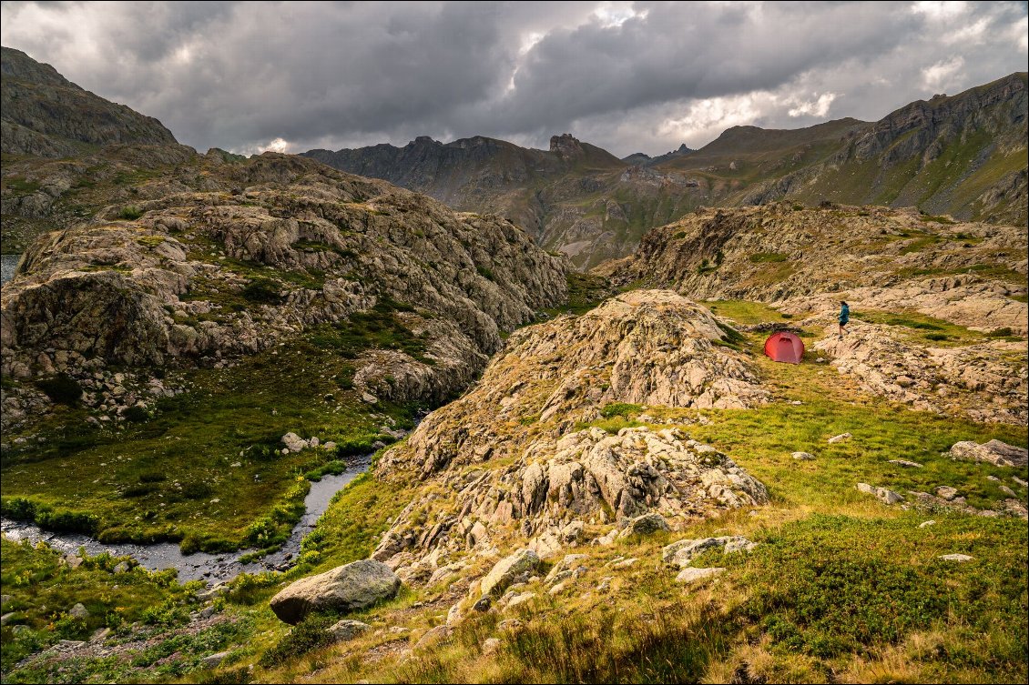 Bivouac à deux pas du lac de Fourchas.