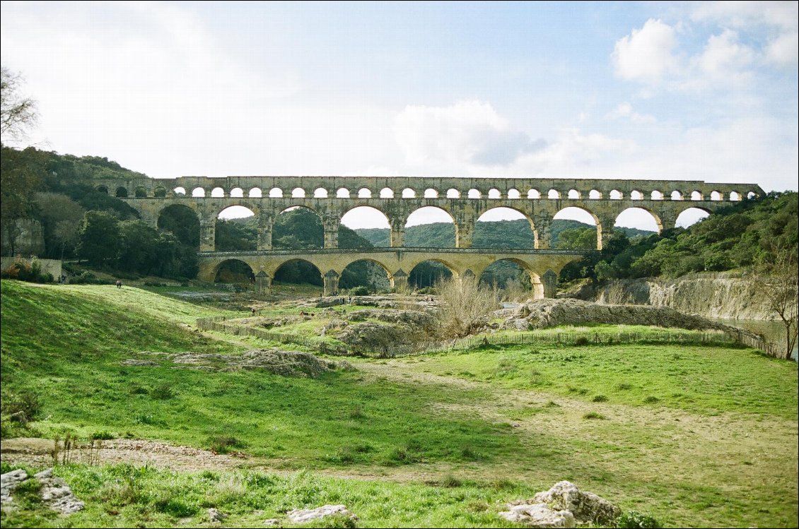 Le pont du gars. Déjeuné au soleil.