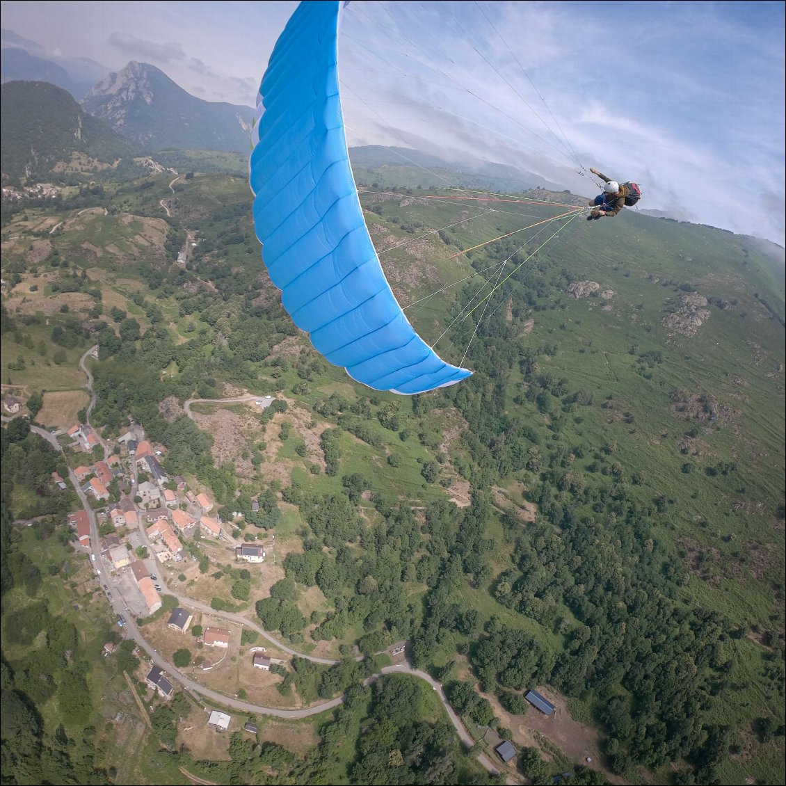 Plongée sur Appy, j'aperçois presque mon vélo sur la photo !