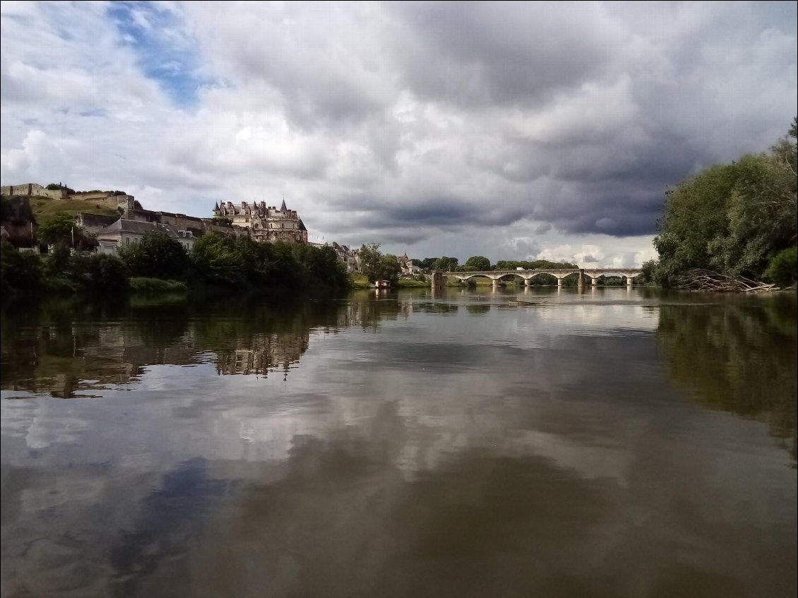 Arrivée grandiose à Amboise.