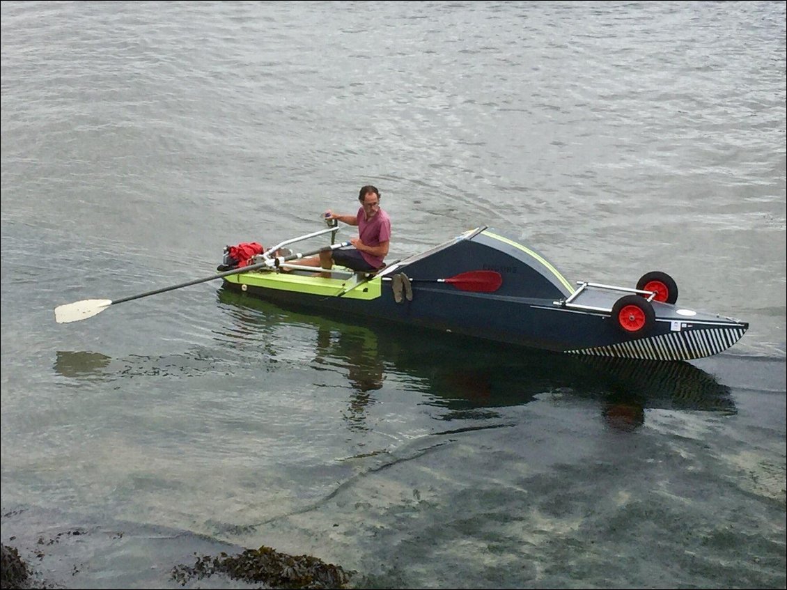 Derniers coups de pelles, arrivée sur la cale de Lorient.