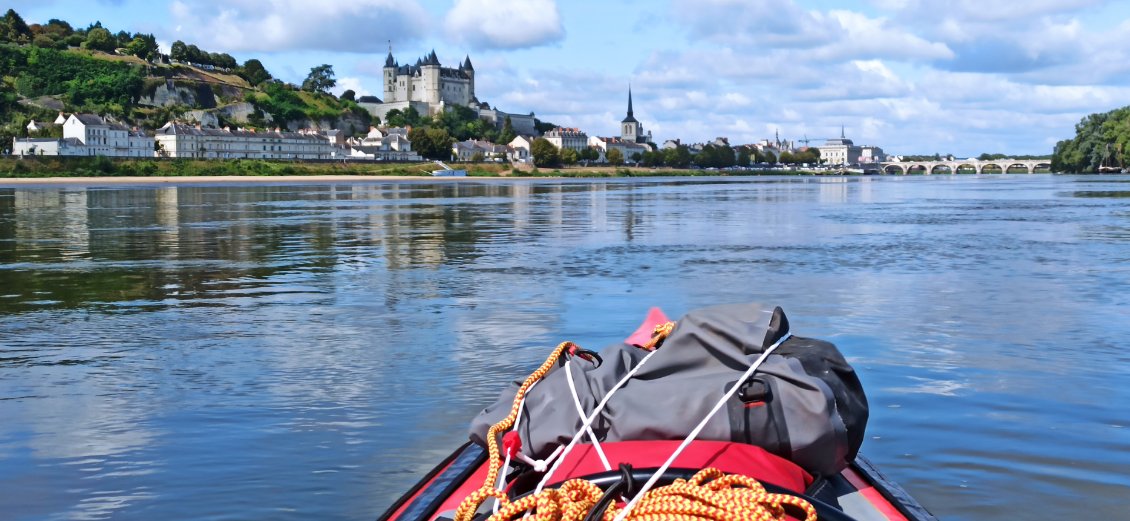 J9. Saumur et son château.